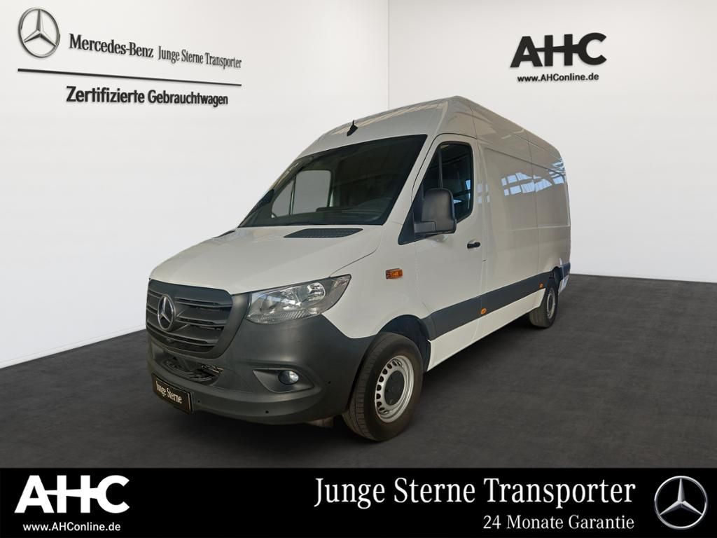 Fahrzeugabbildung Mercedes-Benz Sprinter 317 Kasten L2H2 3,5tAHK Schwingsitz SHZ