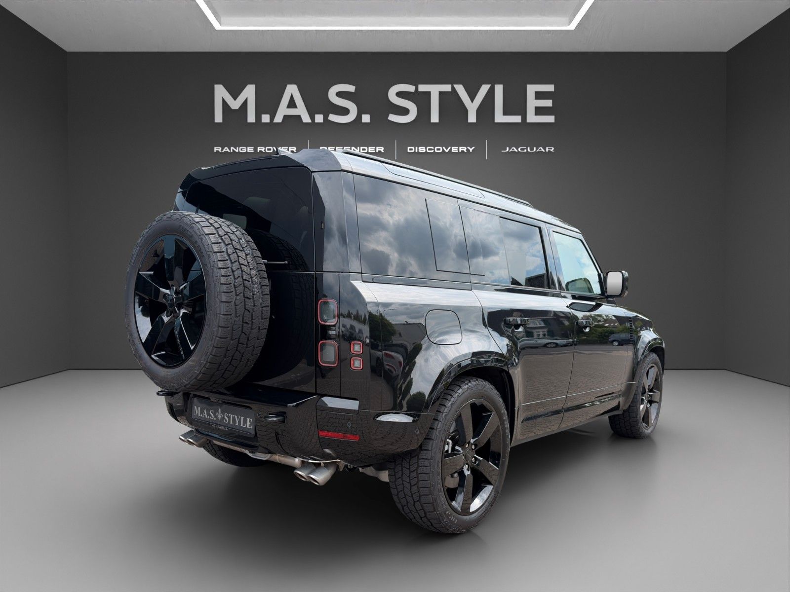 Fahrzeugabbildung Land Rover Defender 110 P425 X-Dynamic HSE MY2026