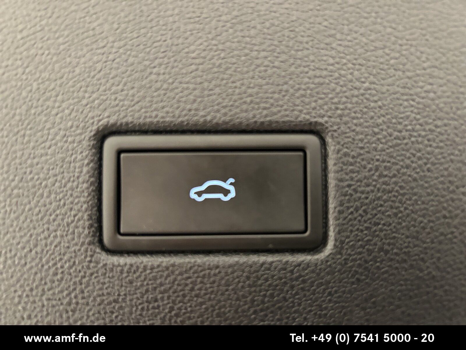 T-ROC 1.5TSI R-LINE PANO LED ACC NAVI KESSY RFK