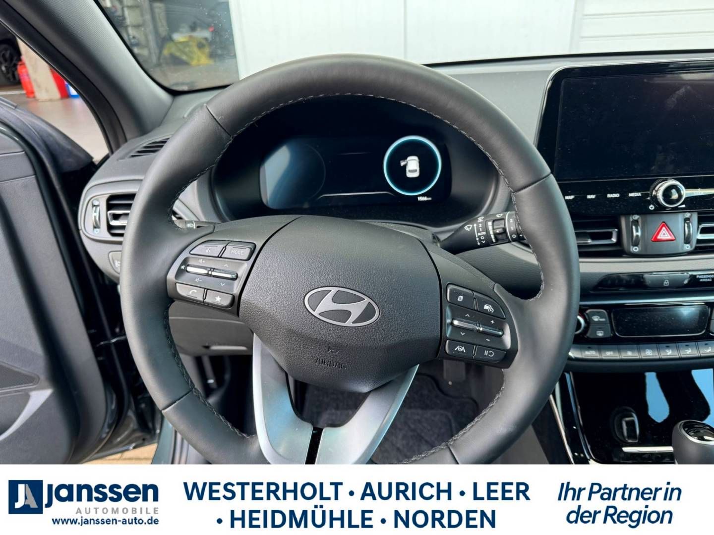 Fahrzeugabbildung Hyundai i30 Kombi ADVANTAGE