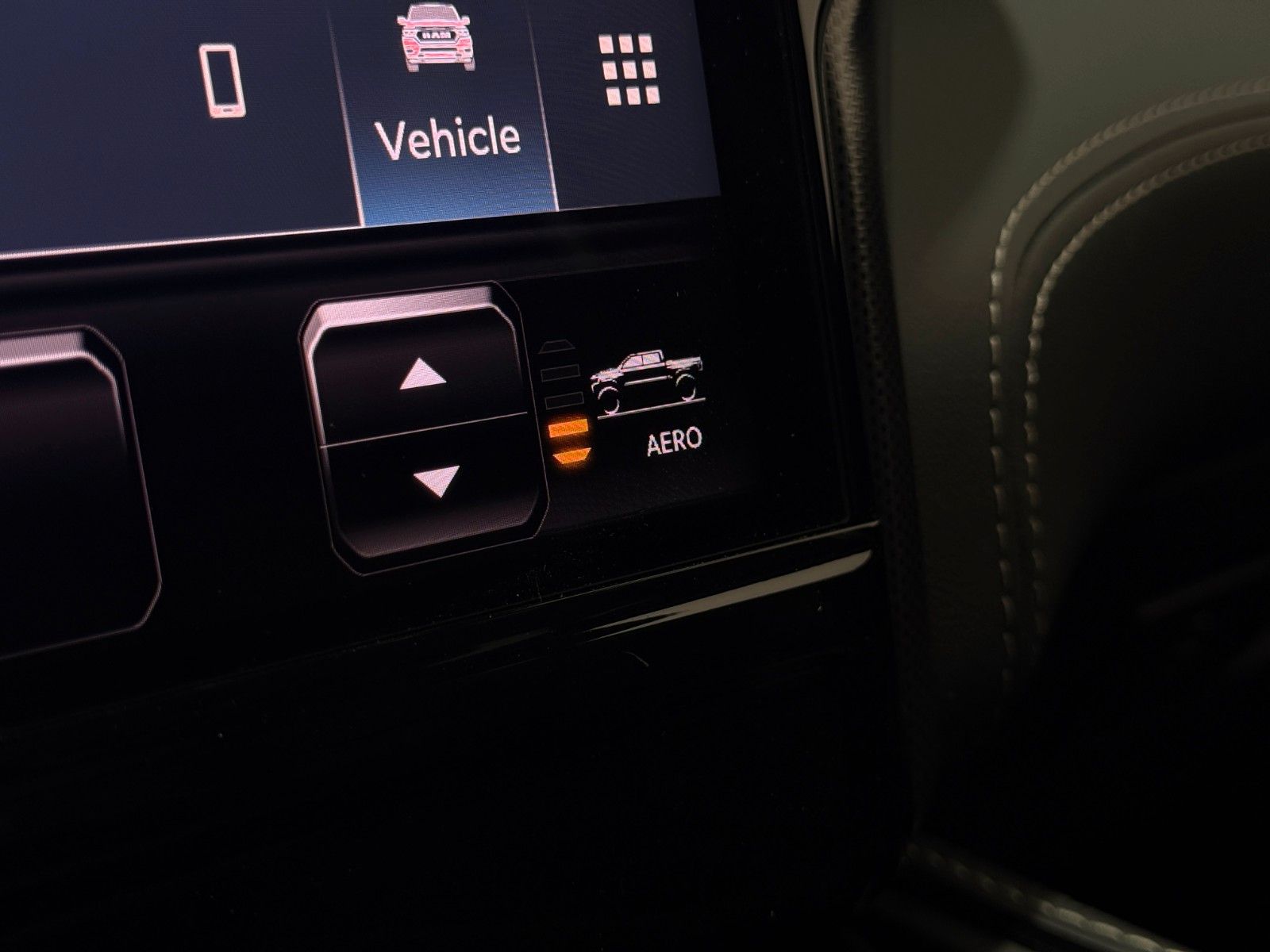 Fahrzeugabbildung Dodge RAM 1500 Limited Night  H/O 3.0L MY25