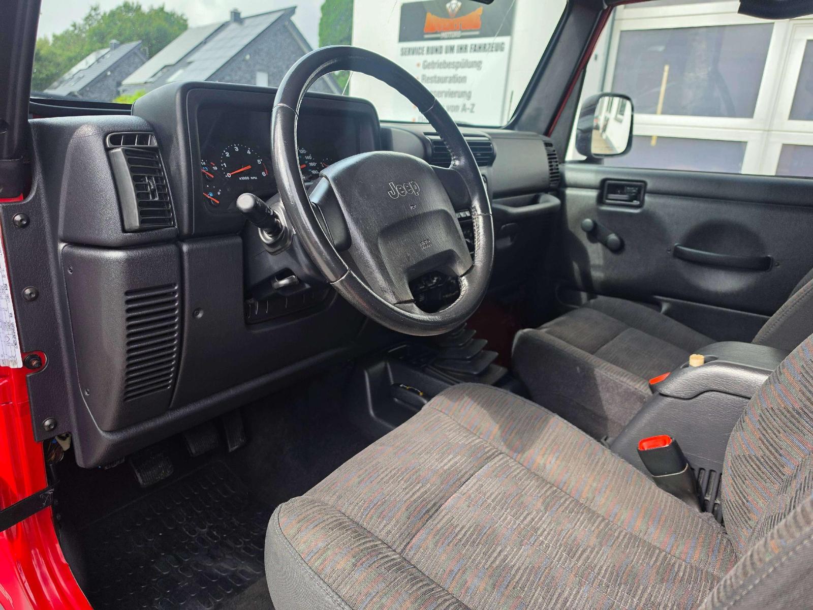 JEEP WRANGLER TJ 2.4 16V PERFEKTER ZUSTA | 143 ch | 4X4 | BVM | PACK SPORT | VOLANT EN CUIR