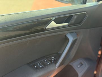 Volkswagen Tiguan - 10