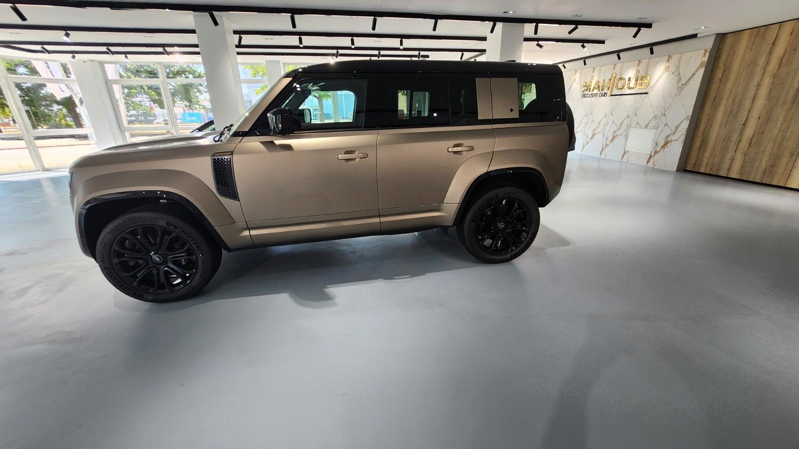 Land Rover Defender 4.4 P635 110 OCTA