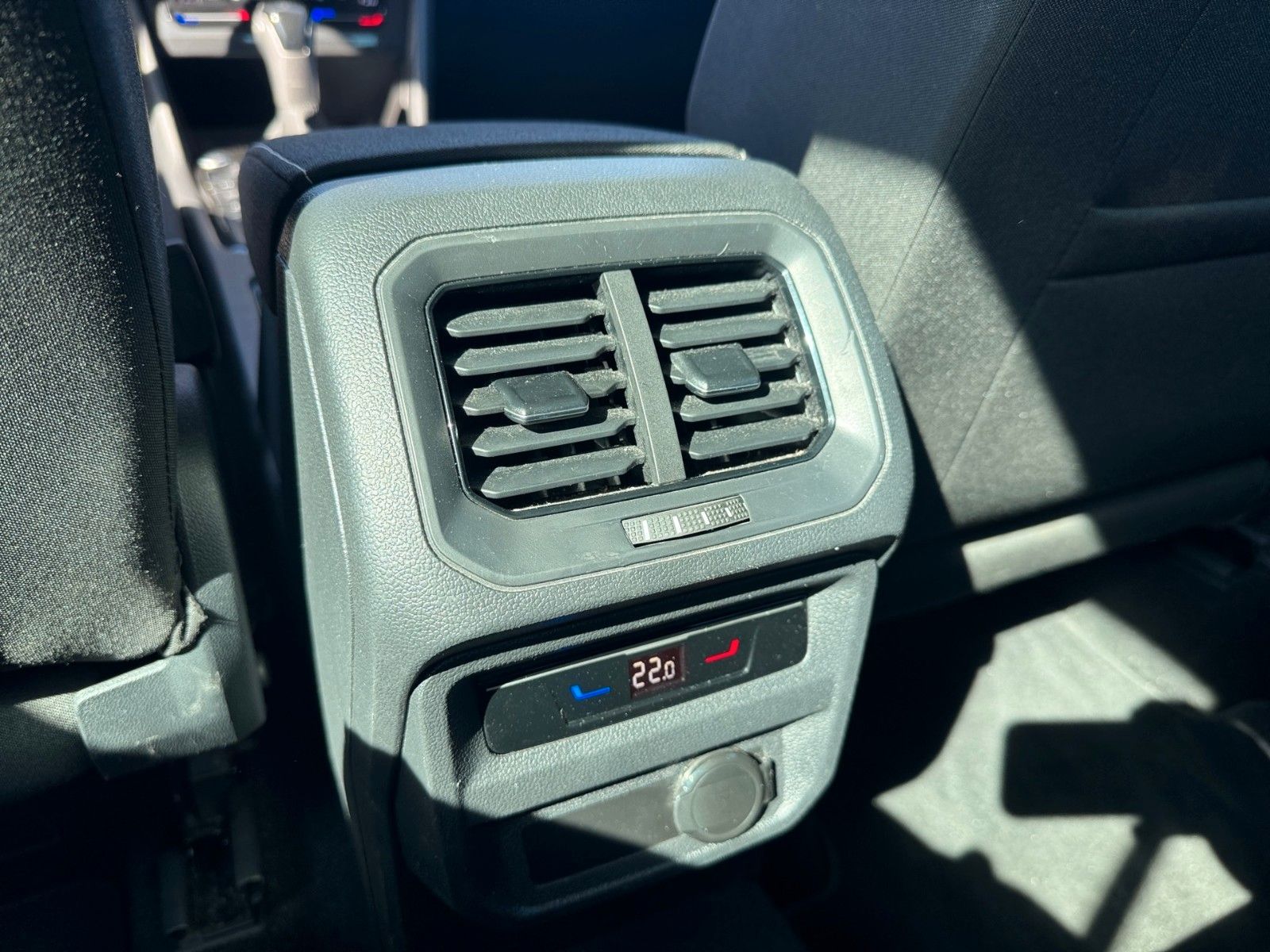 Fahrzeugabbildung Volkswagen Tiguan Life MOVE 1.5 TSI