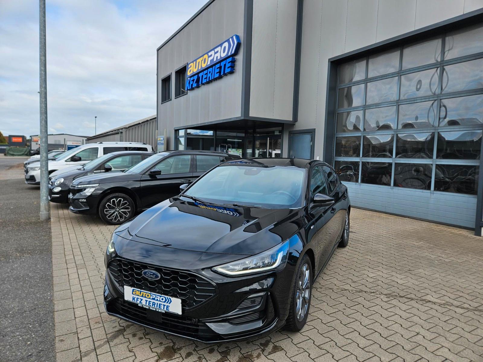 Ford Focus Lim. ST-Line LED ACC LANE DAB RFK
