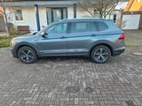 Volkswagen Tiguan Allspace 2.0 TDI SCR 140kW DSG 4MOTIO... - VW Tiguan Allspace in Essen