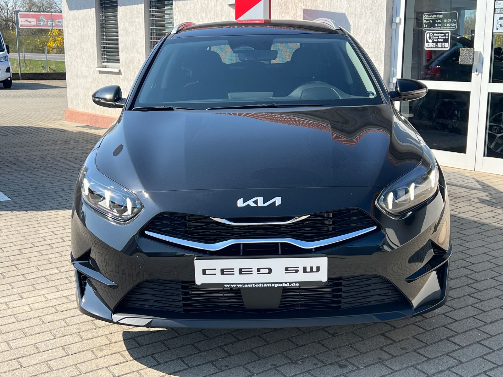 Fahrzeugabbildung Kia Ceed Sportswagon 1.5 T-GDI Ultimate Edition