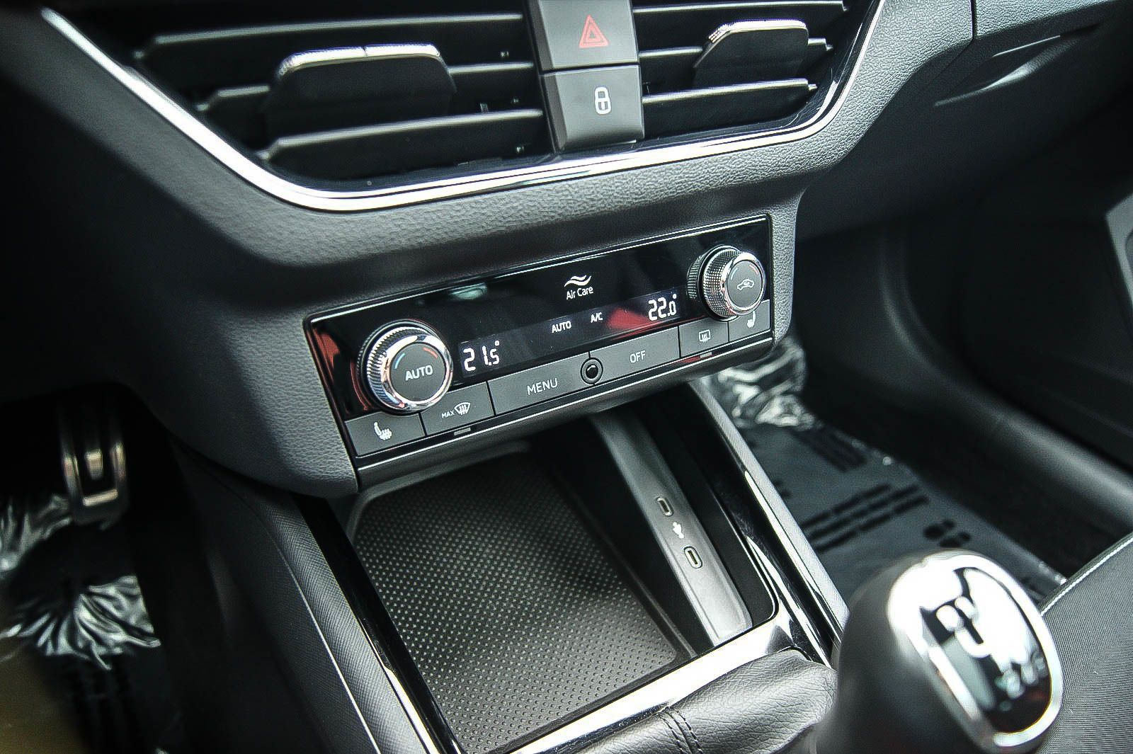 Fahrzeugabbildung SKODA Kamiq 10TSI Monte Carlo PANORAMA LED ANHÄNGERKPG