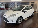 Ford Fiesta*Titanium*KLIMAANLAGE*AHK*TOP GEPFLEGT* - Ford Fiesta aus 2011: Titanium