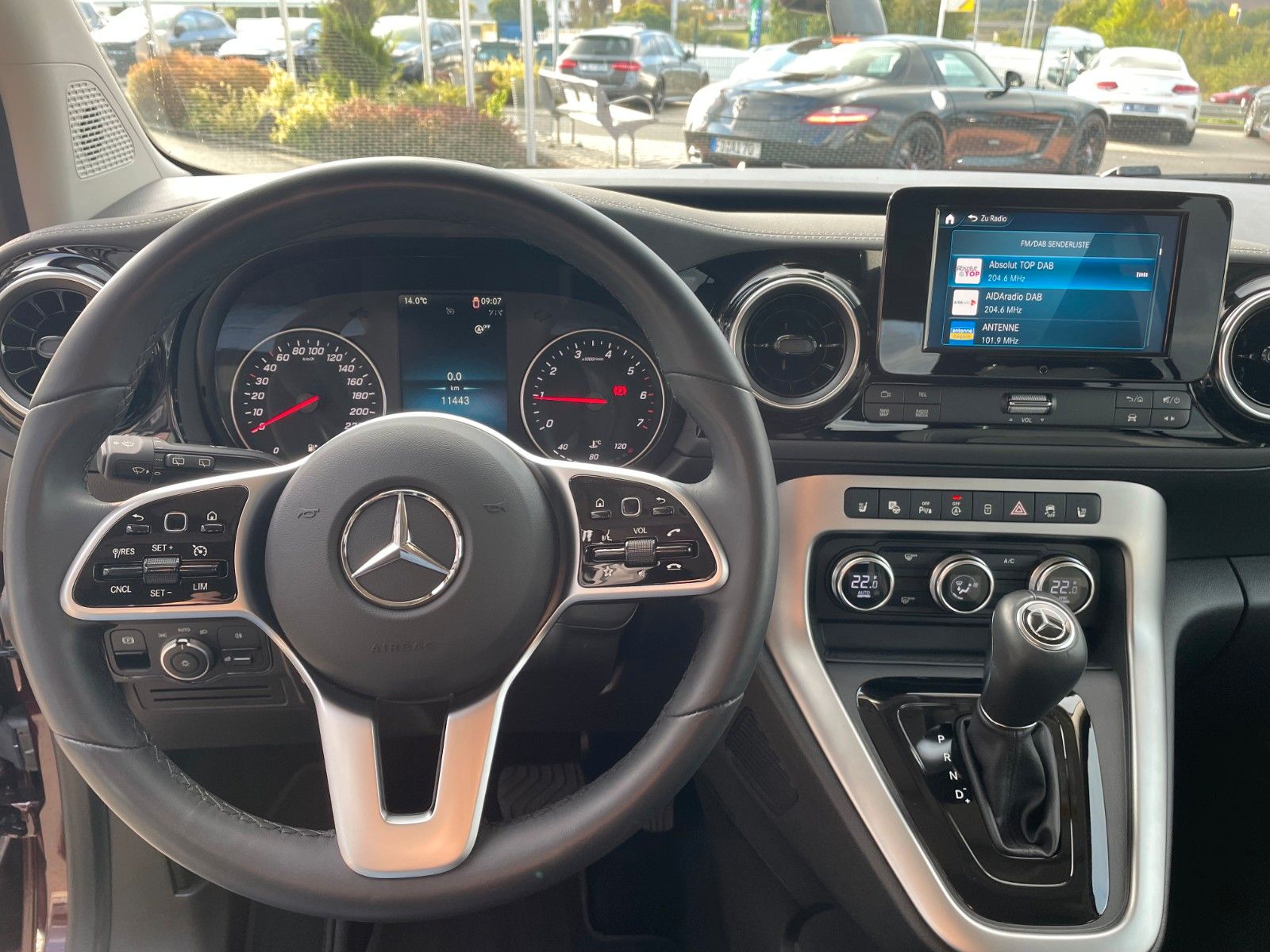 Fahrzeugabbildung Mercedes-Benz T 180 Power Plus Autom Kamera AHK LED MBUX