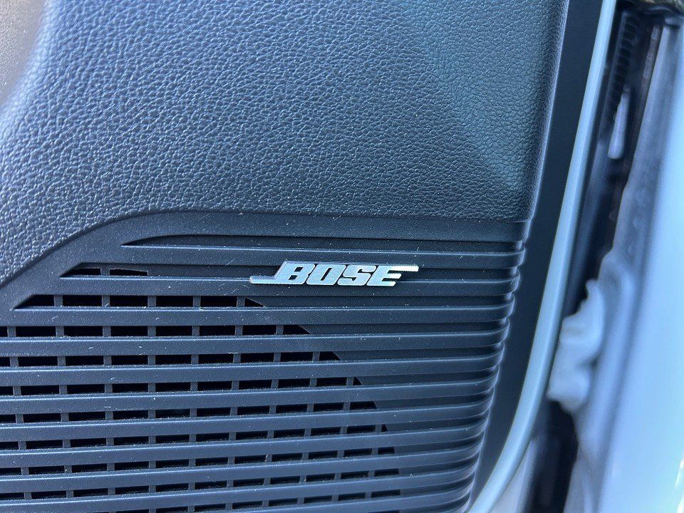 Fahrzeugabbildung Hyundai KONA 1.6T AT 4WD NLINE ULTIMATE-P GLASDACH BOSE+