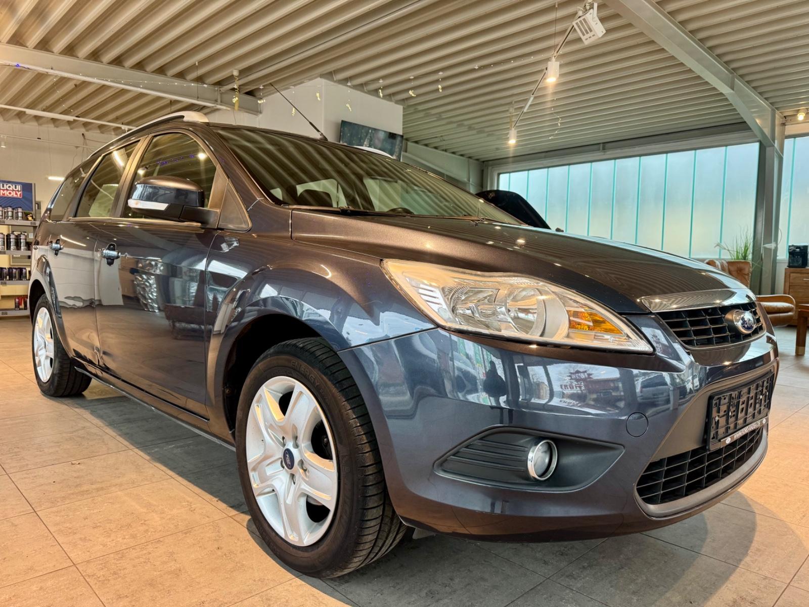 Ford Focus Turnier Style HU/AU Neu 1.6 Benzin