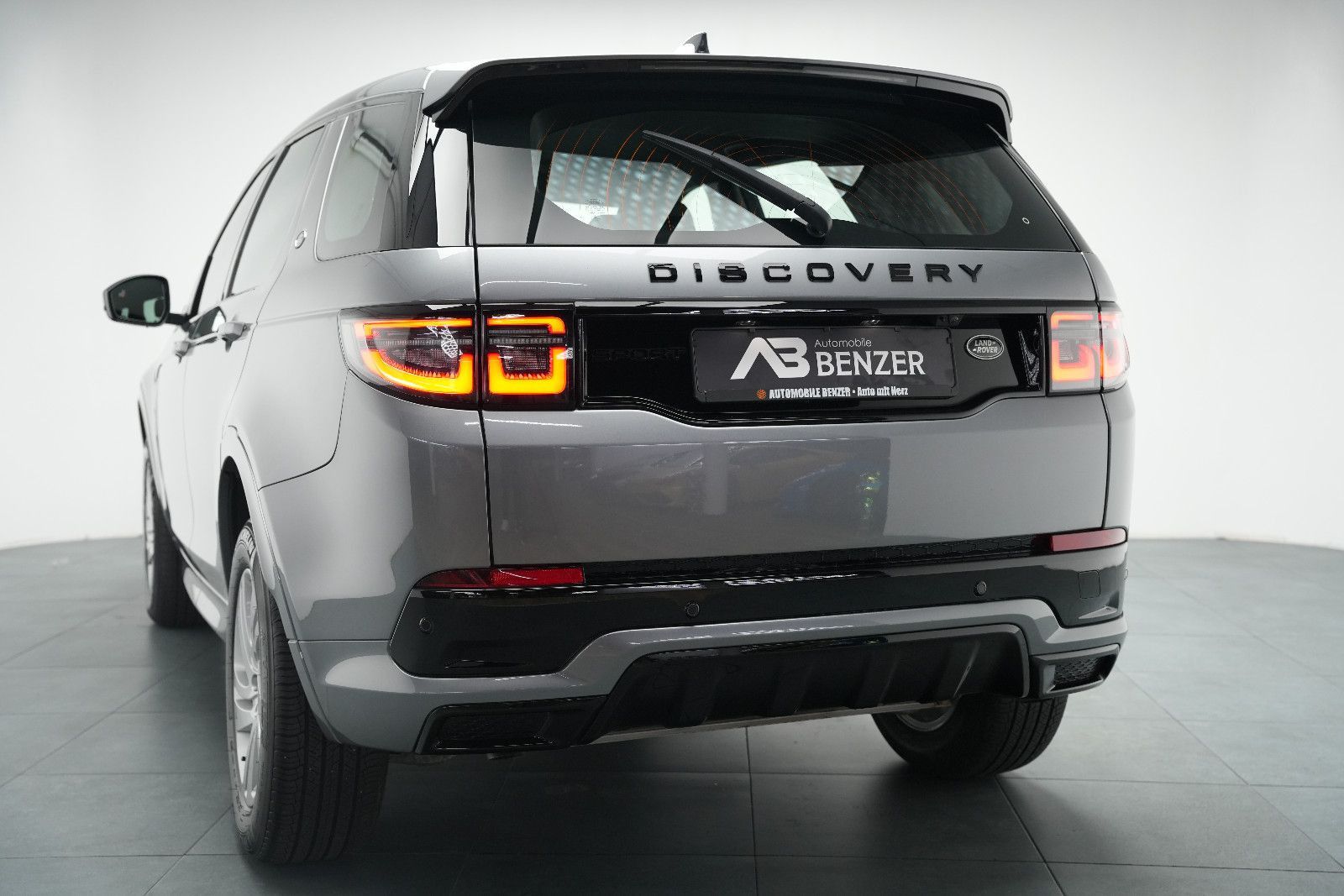 Fahrzeugabbildung Land Rover Discovery Sport /R-Dynamic/LED/R-Cam/Leder/AHK/