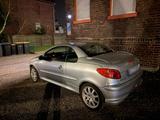 Peugeot peugeot 206cc 2/27tüv VIELES NEU TOP! - Peugeot 206 in Herne