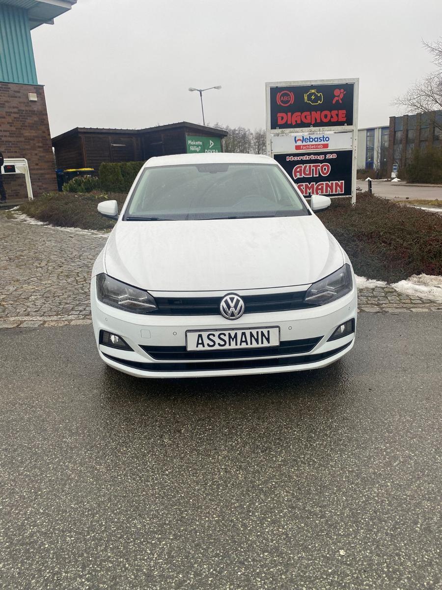 Volkswagen Polo VI Trendline