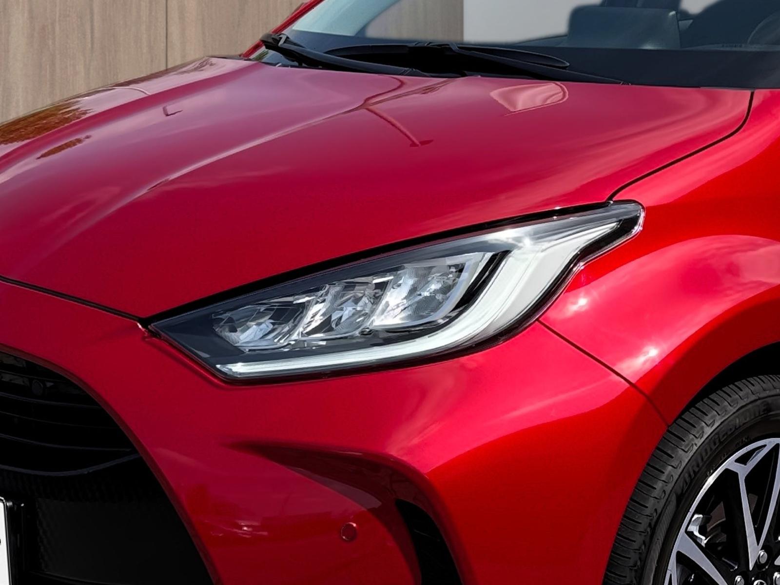 Toyota Yaris 1.5 D Team Deutschland Kam.+KlimaA+LED+PDC