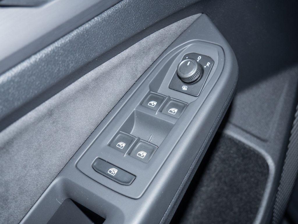 Volkswagen Golf VIII 2.0 TSI Style LED-Plus Massage Keyless, миниатюра 17