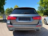 Mercedes-Benz E 220 d /Led/Nav/Kam/Dab - graue Mercedes-Benz E 220