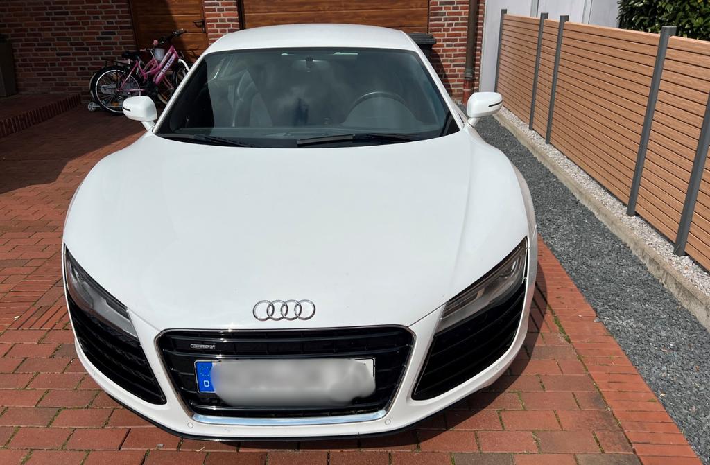 Audi R8
