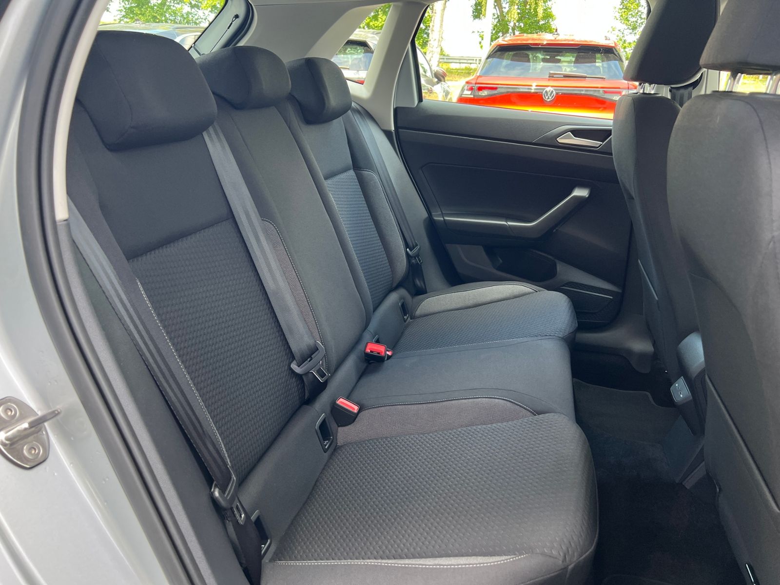 Fahrzeugabbildung Volkswagen Polo Life 1.0 *LED, Climatronic, Sitzhzg., AppCo