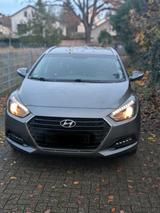 Hyundai i40 Kombi Trend blue 1.6 GDI - Hyundai i40 mit Benzin-Antrieb: Kombi, 1.6