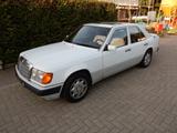 Mercedes-Benz MB 300D, W124 - Mercedes-Benz 300 W124 mit Diesel-Antrieb