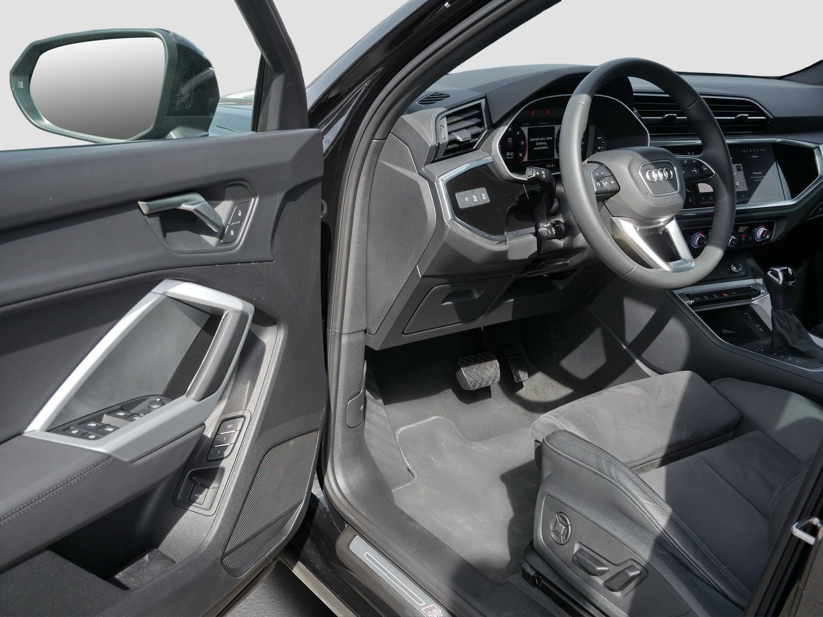 Audi Q3 - Bild 14
