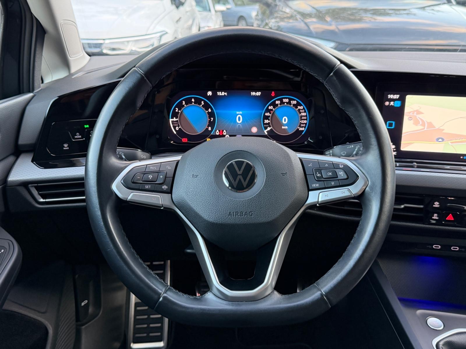 Volkswagen Golf VIII Lim. Active/LED/NAVI/Alu/Top Zustand., миниатюра 20