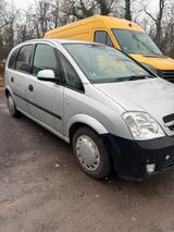 Opel Meriva A 1,6 -  8 Ventil Tolles Anfäg... - Opel Meriva aus 2003: 1.8
