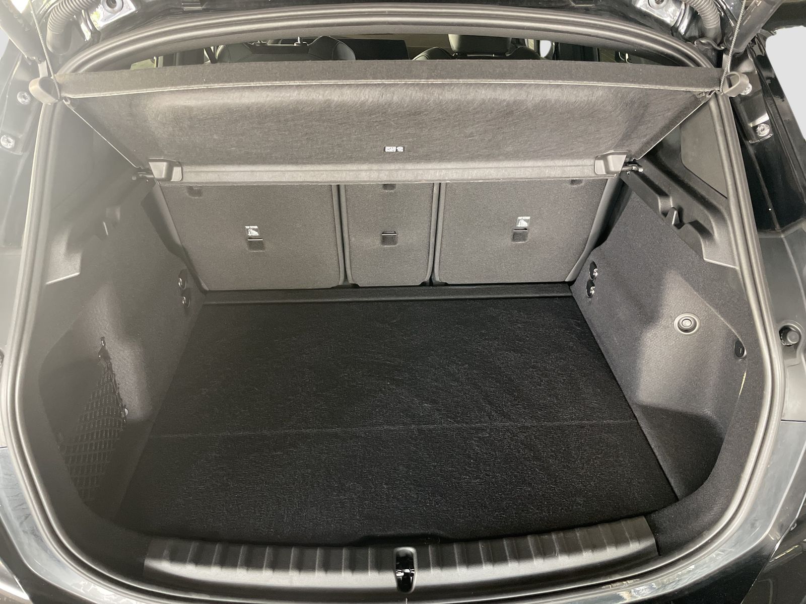 BMW 223 Active Tourer - Bild 16