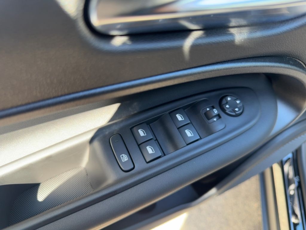 Fahrzeugabbildung Jeep Avenger Altitude Mild-Hybrid, Elektr. Heckklappe