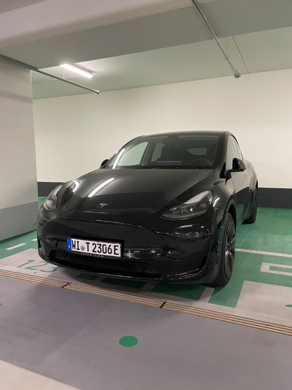Image of Tesla Model Y