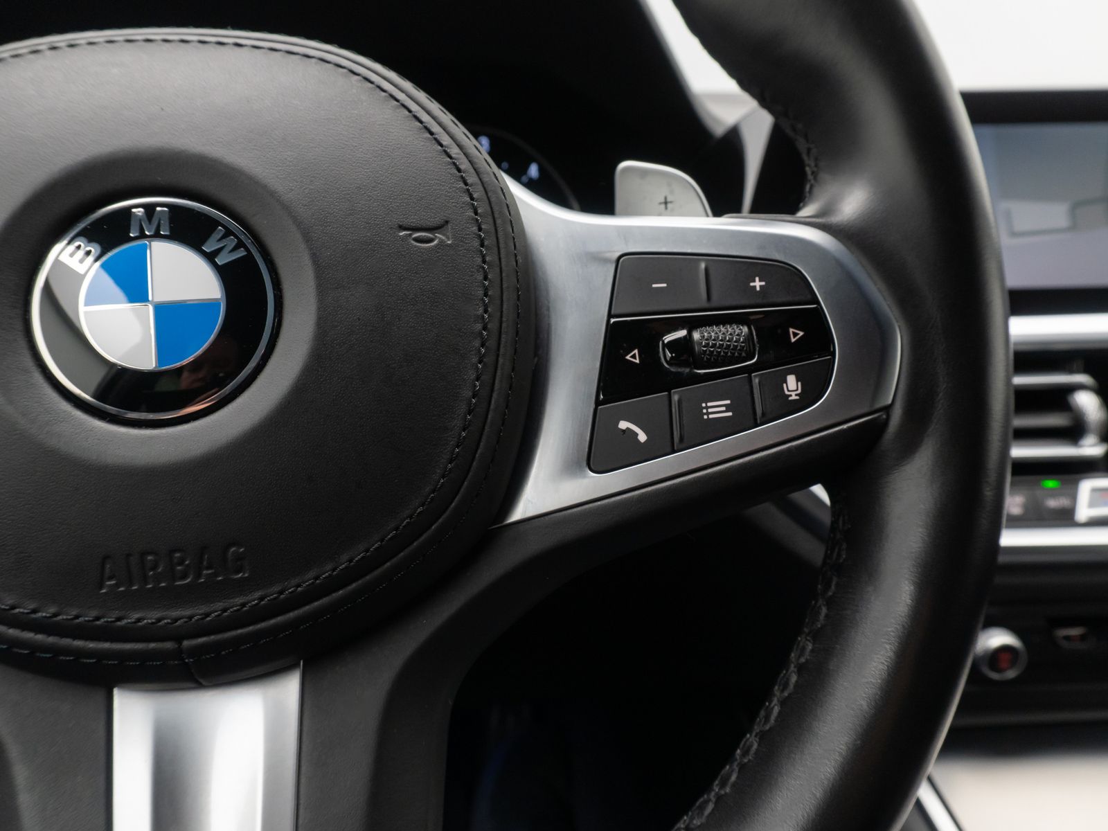 Fahrzeugabbildung BMW 330d M Sport DAB LED DrivAssis Individual 19Zoll