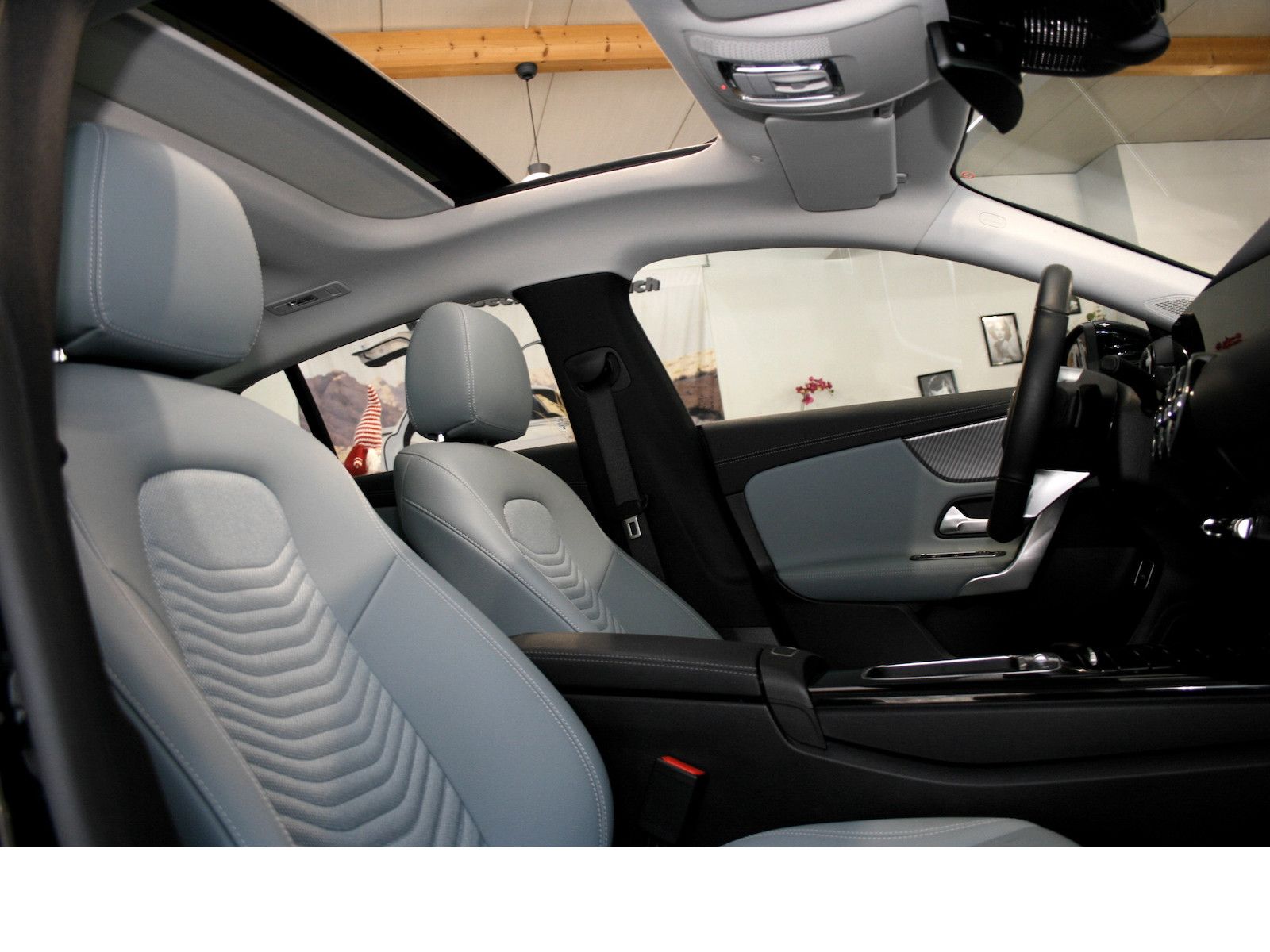 Fahrzeugabbildung Mercedes-Benz CLA 180 Shooting Brake Progres. Advanced *Pano-D