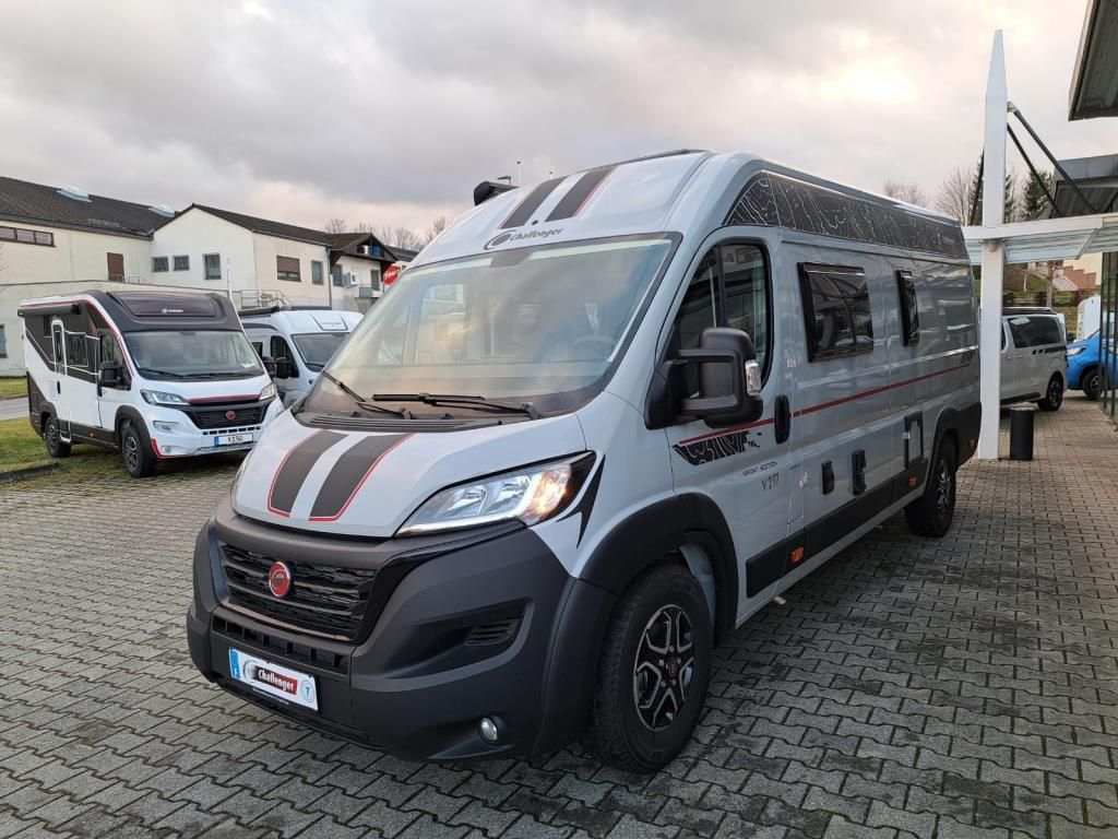 Autohaus Zimpel & Franke -  Challenger V217 Sport wenig km +Markise+Solar+Fahrradträger - Bild 2