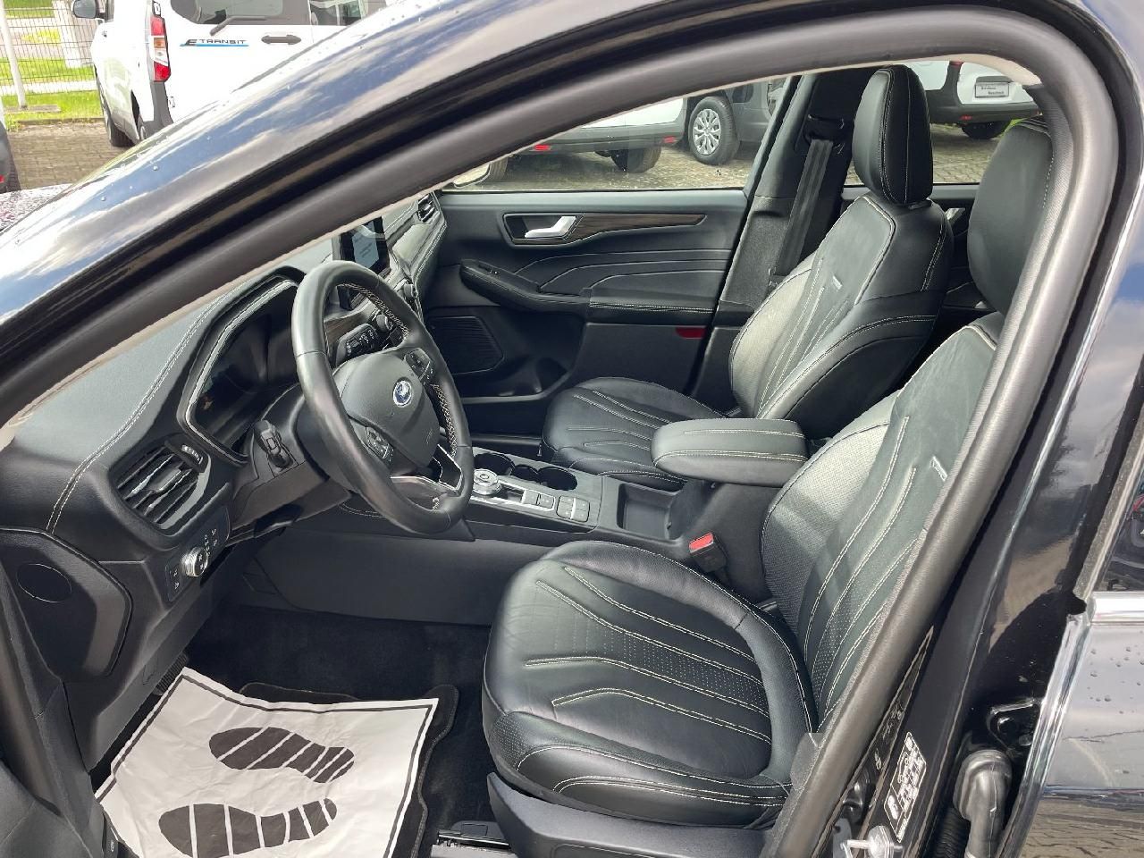 Fahrzeugabbildung Ford Kuga Plug-In Hybrid Vignale