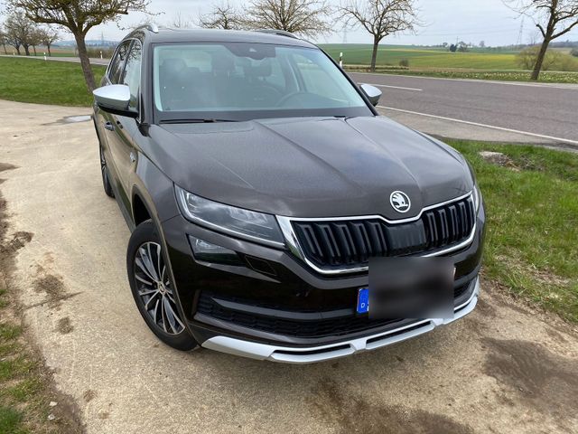 Skoda Kodiaq SCOUT 4x4 2.0 TDI DSG PANO 7Sitze AHK