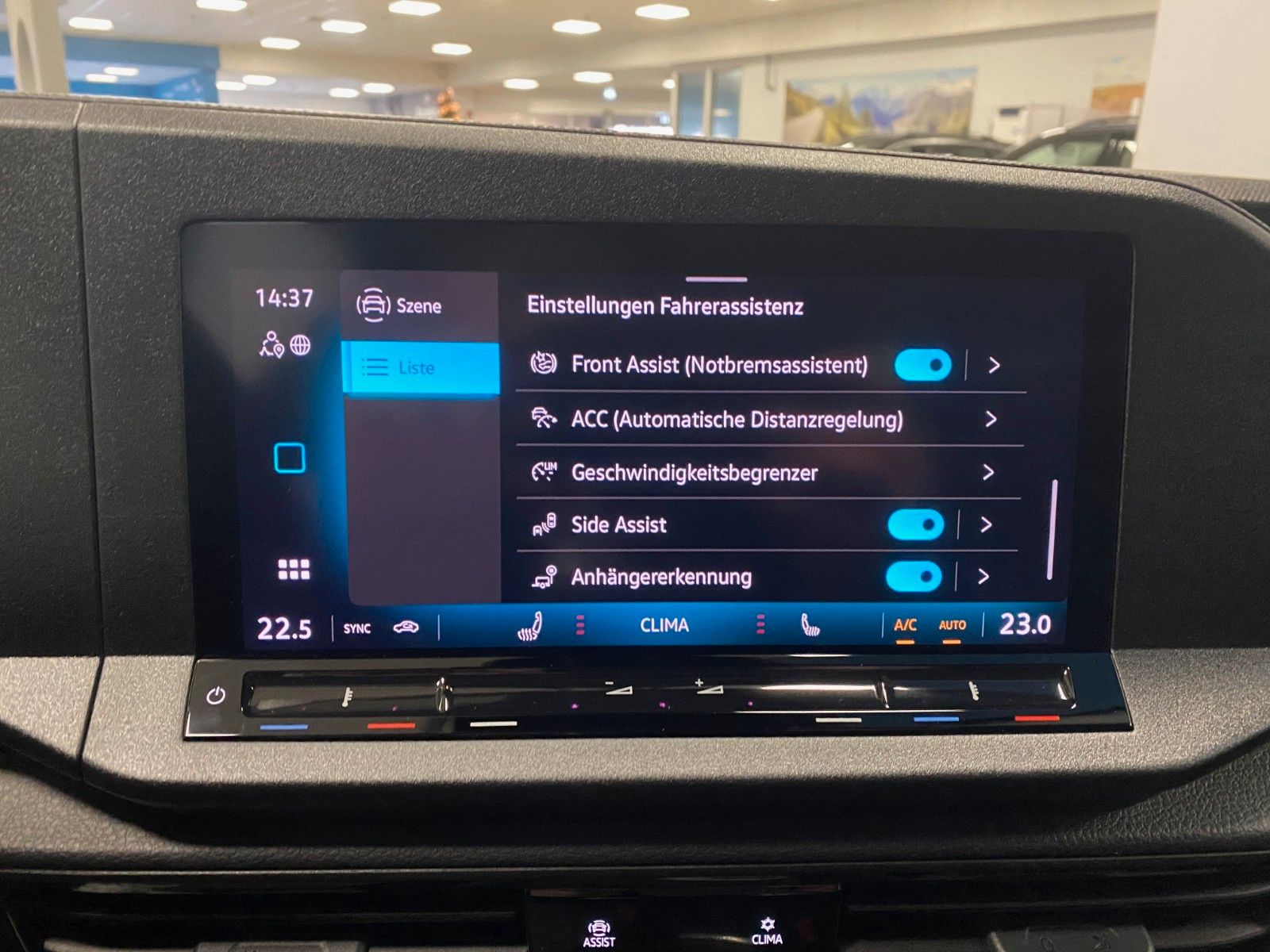 Fahrzeugabbildung Volkswagen Caddy 1.5 TSI Caddy+ACC+AHK+2x Schiebetür+1xHeck