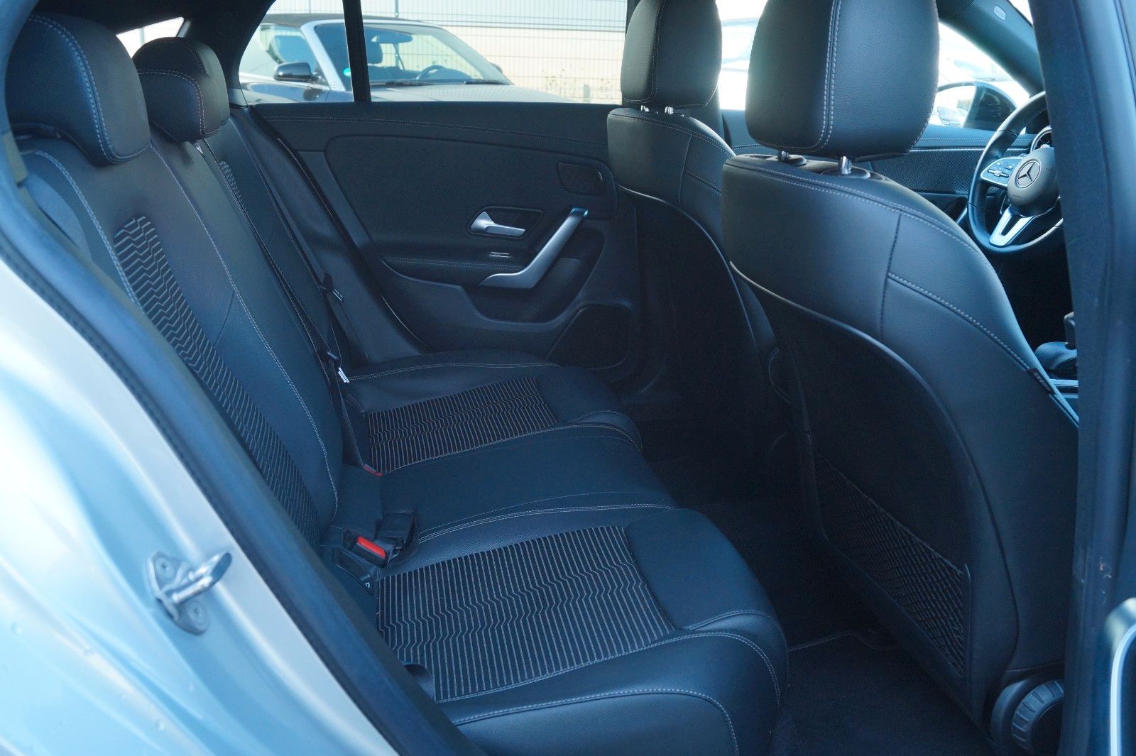 Fahrzeugabbildung Mercedes-Benz CLA Shooting Brake CLA 200 d