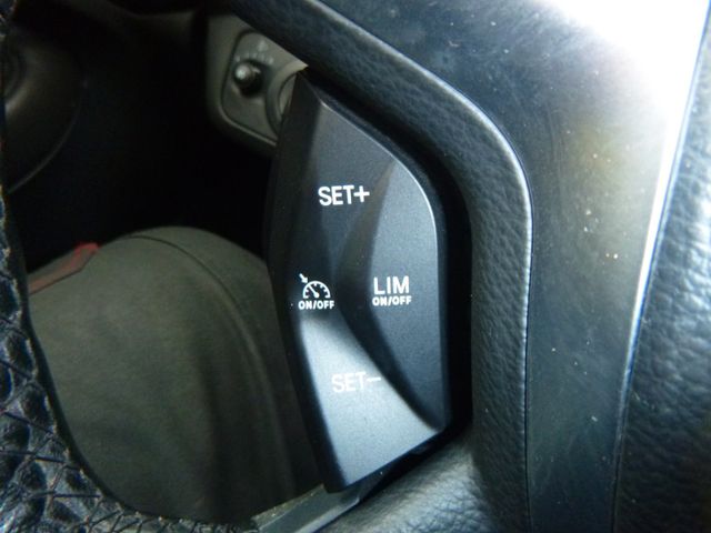 Fahrzeugabbildung Ford Kuga 2,0 TDCi Titanium >4x4/AHK/Sitzheiz/PDC<