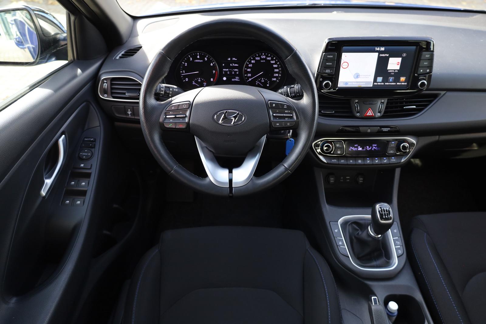 Hyundai i30 1.4 T-GDI Passion + LED Navi Kamera DAB USB