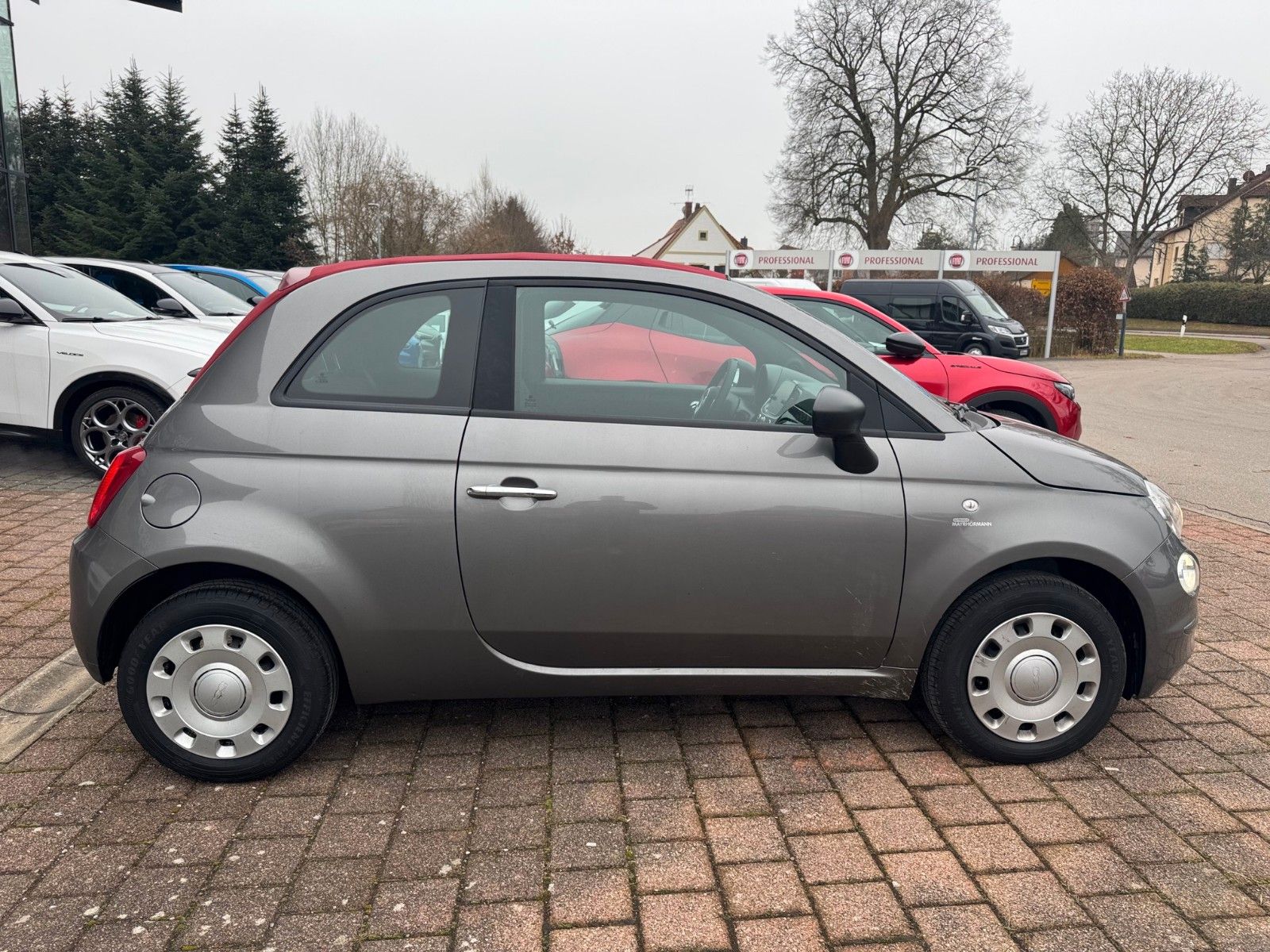 Fahrzeugabbildung Fiat 500 Cabrio MY23-1.0 GSE Hybrid 51 kW NAVI