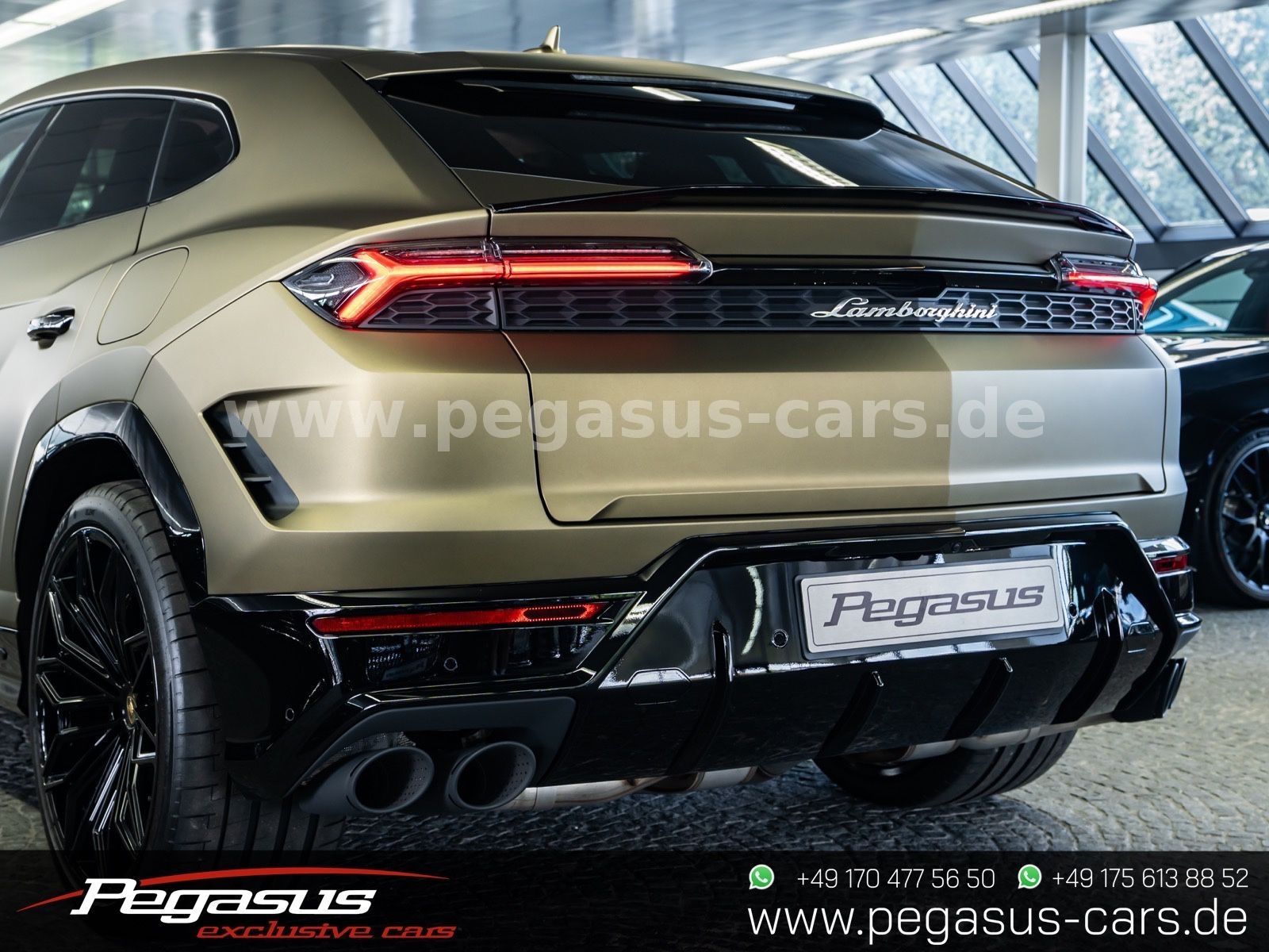 LAMBORGHINI Urus - 9