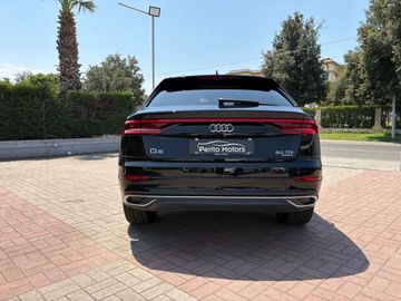 Audi Q8 - 6