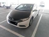 Honda Civic - Honda Civic aus 2012 mit Benzin-Antrieb: Limousine