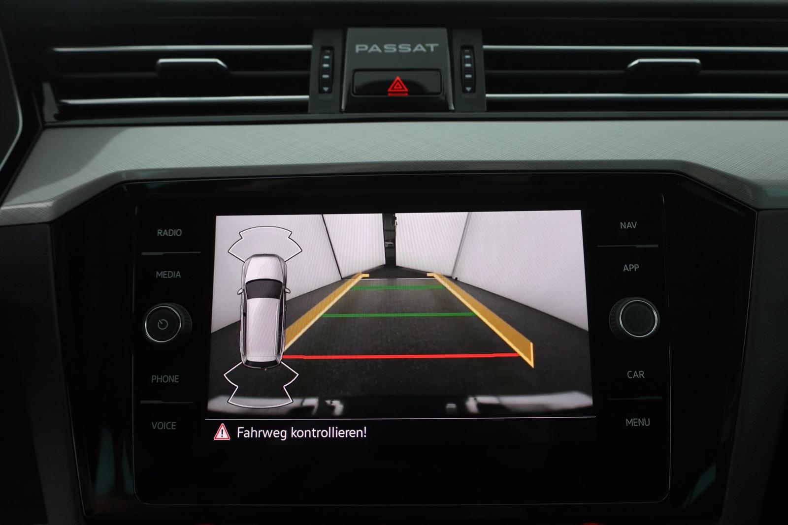 Volkswagen Passat 2.0 TDI DSG Leder Navi Kamera ACC, миниатюра 26