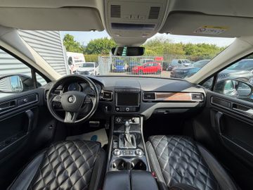Volkswagen Touareg - 10