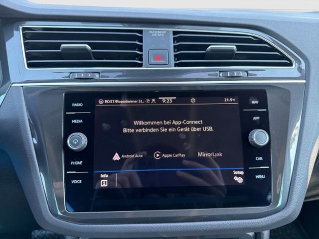 Tiguan LIFE 2.0 TDI DSG NAVI AHK APP-CON LENKR:H
