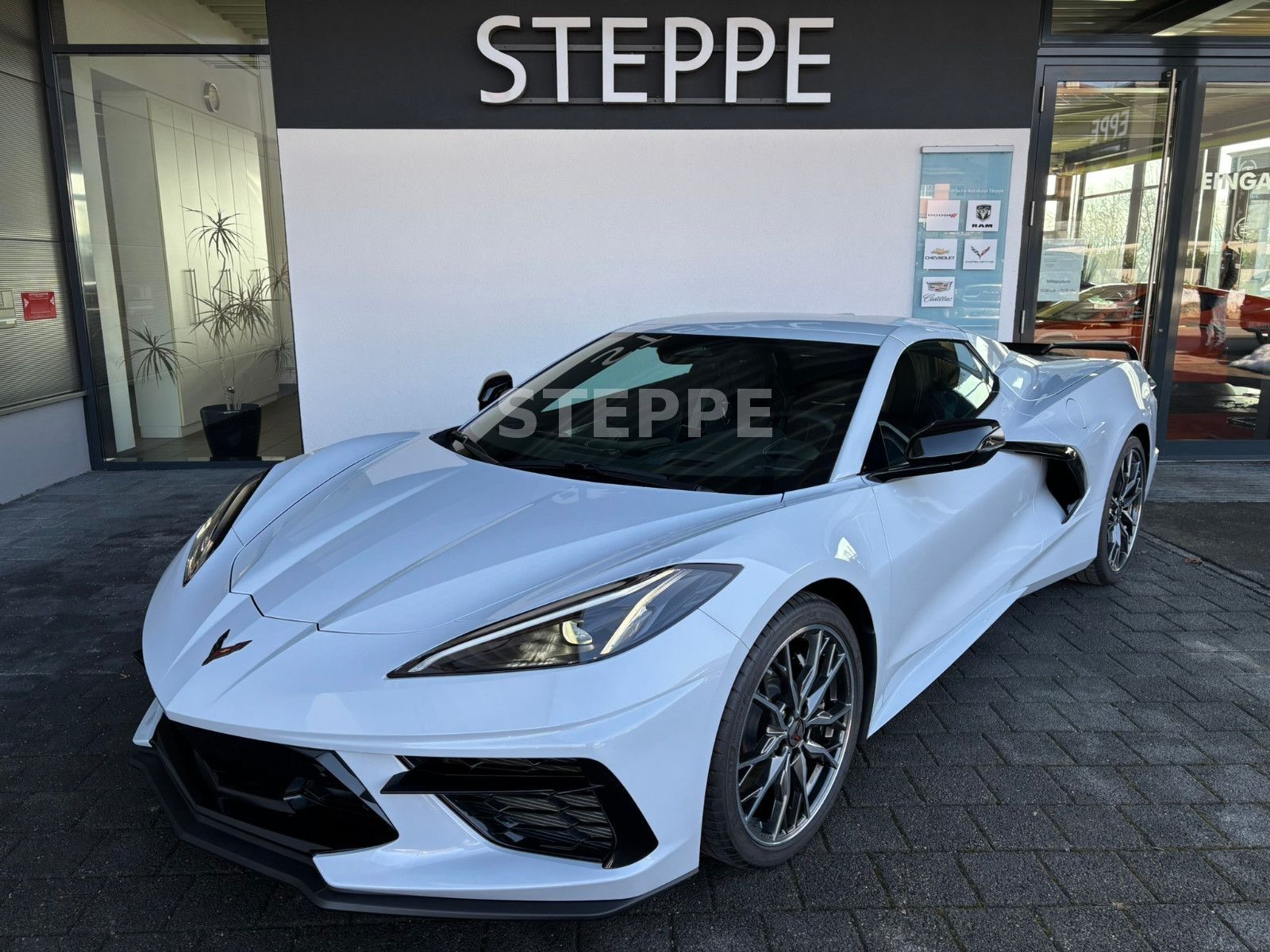Corvette C8 Stingray Convertible 3LT Europamodell STEPPE